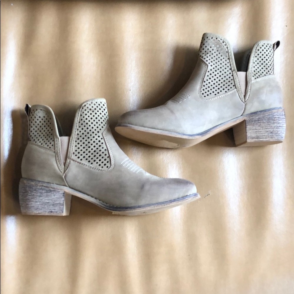 Altar’d state booties